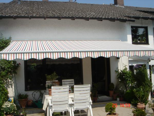 Klassiche Markise gestreift für Terrasse