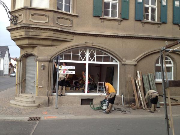 einbau-rundbogenfenster-weiß 