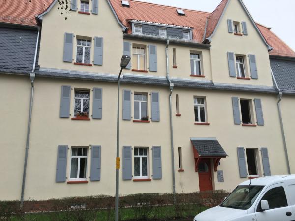 klapplaeden-grau-in-frankfurt 