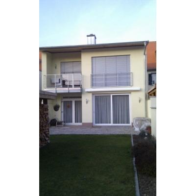 kunststofffenster-weiß-in-hochheim 