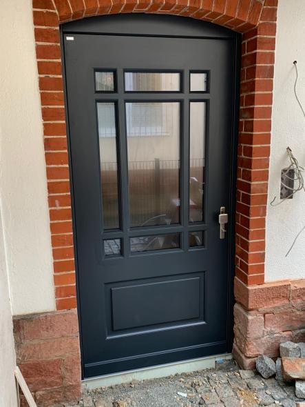 Holzhaustür, grau, Mainz