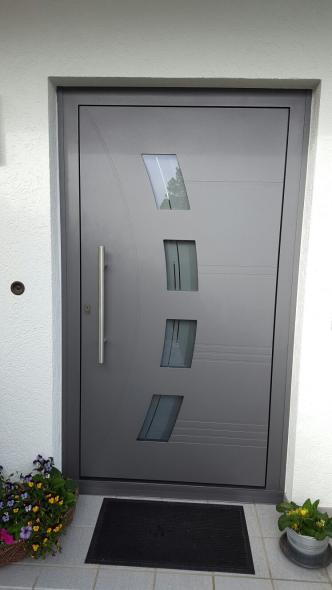 Aluminium Haustür in grau, Mainz