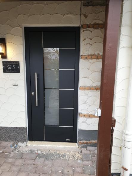 Aluminium Haustür in grau, Mainz