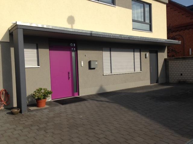 Haustür magenta, Hochheim